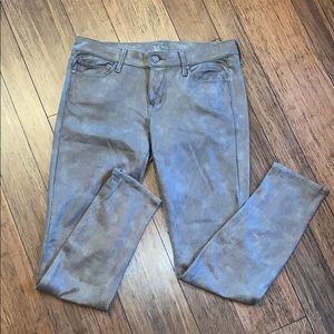 The most comfy pants you’ll ever own, size 29